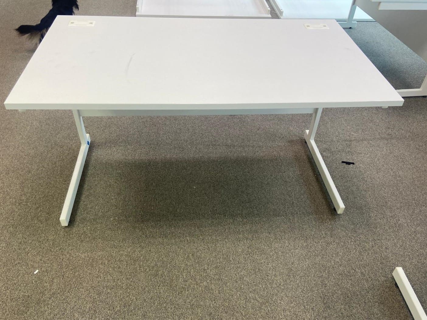 1400*800 White Cantilever Desk